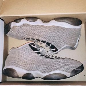 Air Jordan Horizon Low